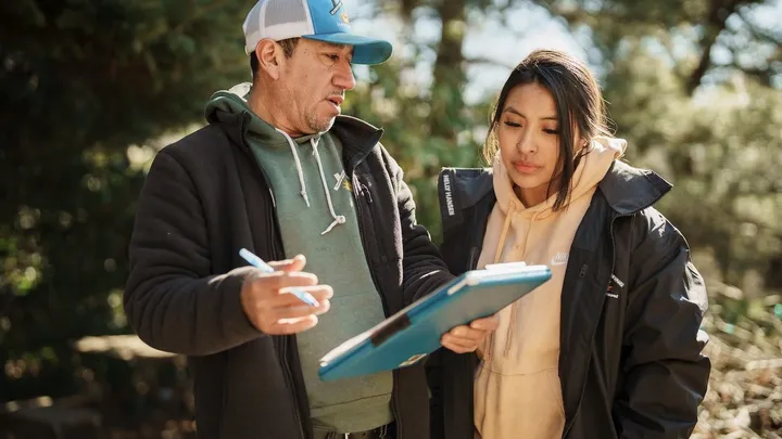 How to Find a Roofing Contractor You Can Understand